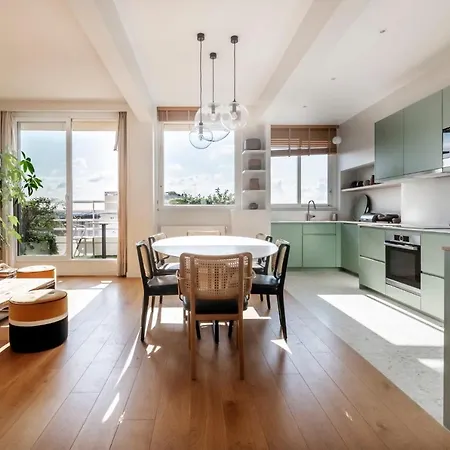 Apartment Veeve - Eiffel Exuberance Paris